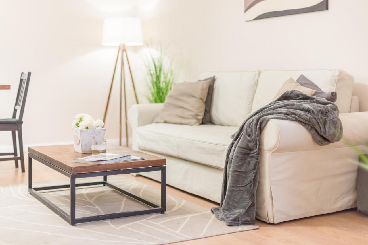 Downtown Heart Suite With 2 Baths Ac And Free Parking — Fotók 3